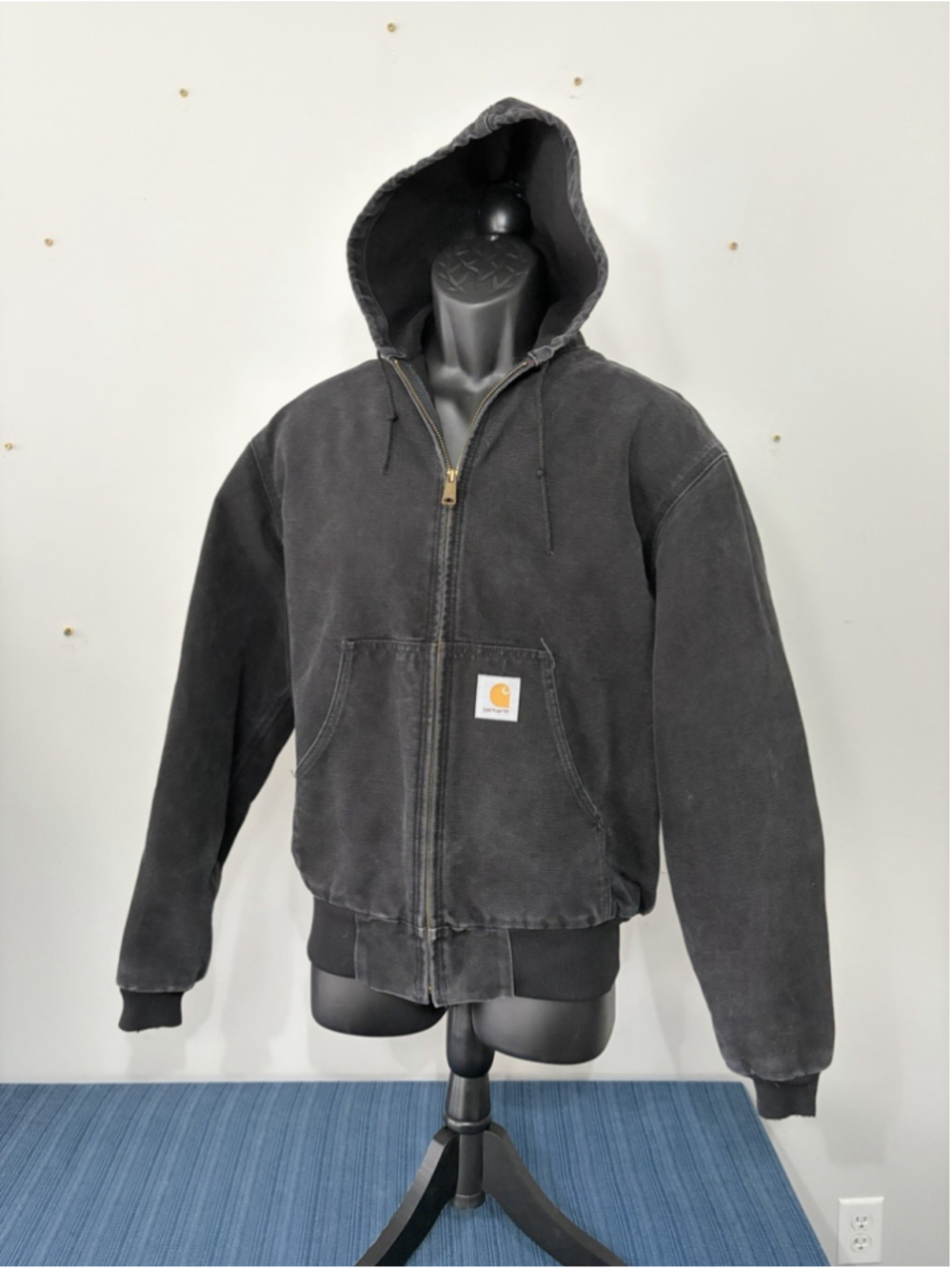 Vintage Carhartt Active Jacket Men’s Med Black Faded Thermal Lined Workwear